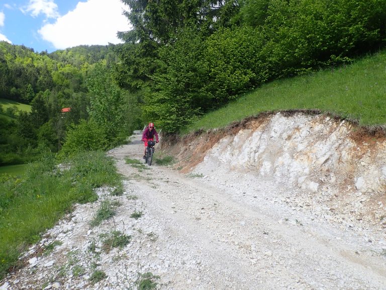 Rough & long downhill to Spodnja Idrija.